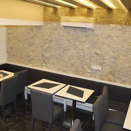 Hotel The Legend Platine