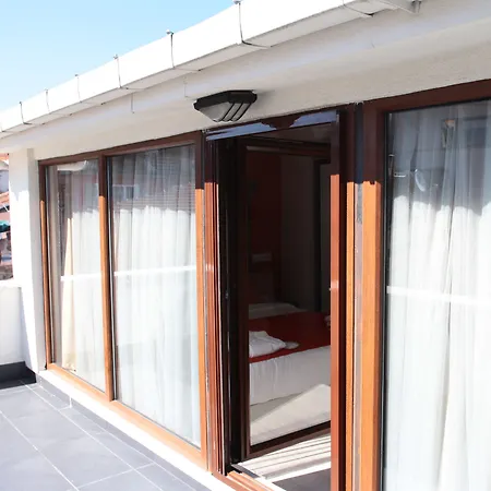 The Legend Platine Szálloda