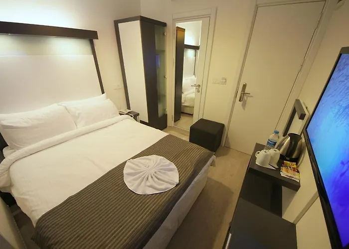 Hotel The Legend Platine 3*