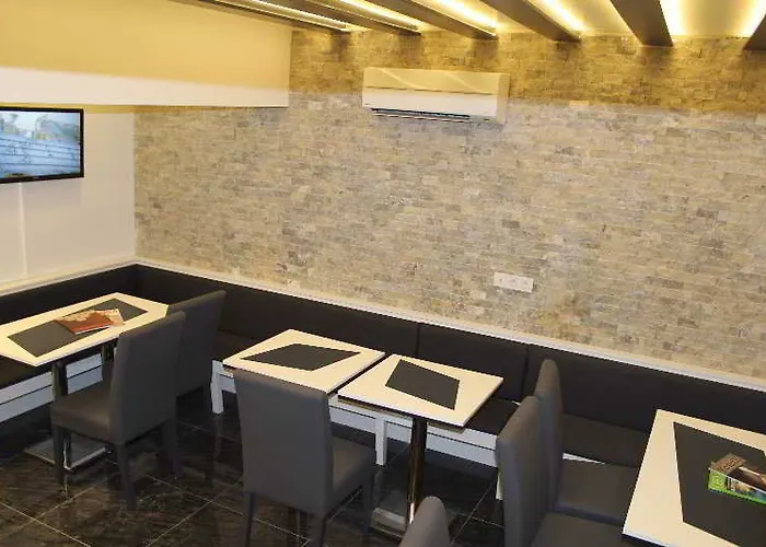 Hotel The Legend Platine