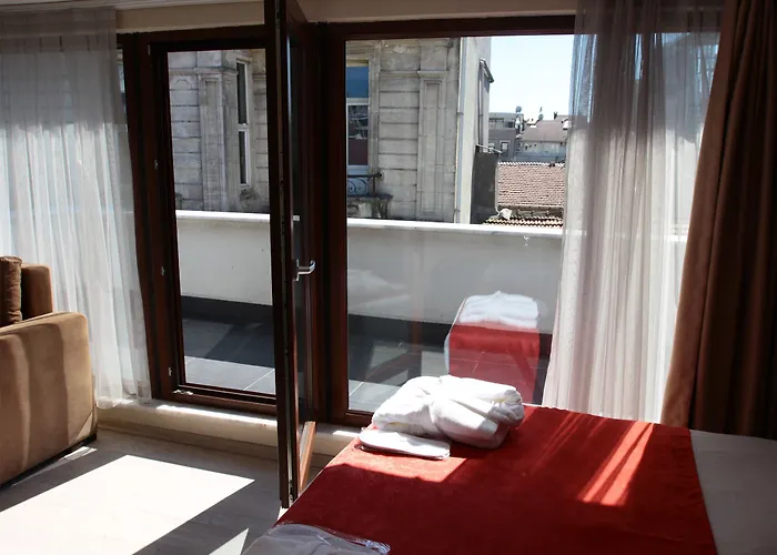 The Legend Platine Hotel