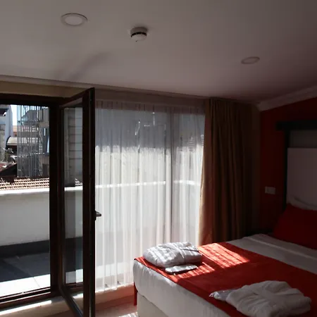 The Legend Platine 3* Istanboel