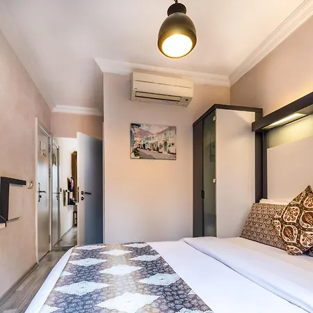 酒店 The Legend Platine