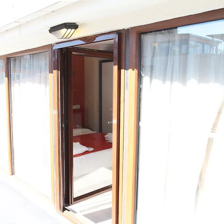 酒店 The Legend Platine 3*